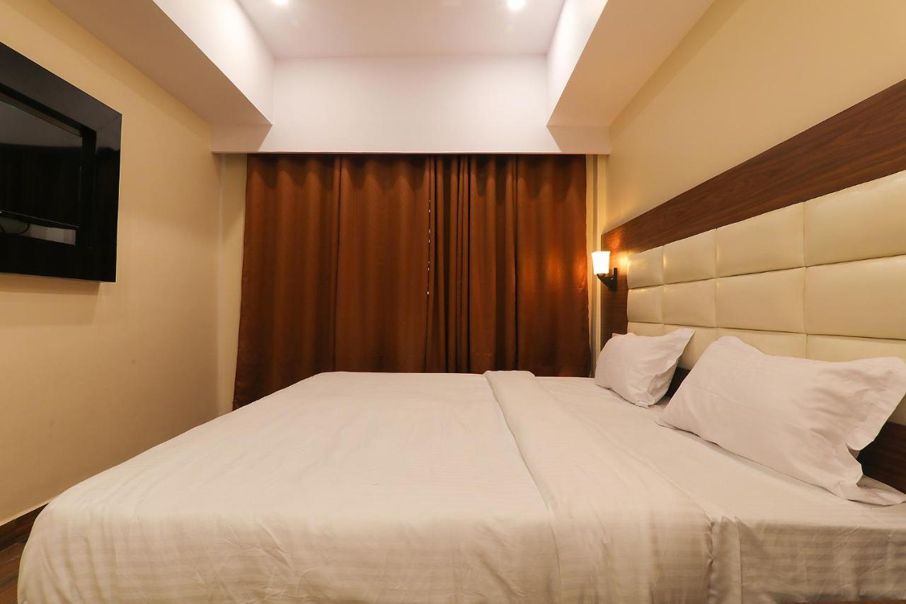 Fabhotel Blueark ラクナウ エクステリア 写真